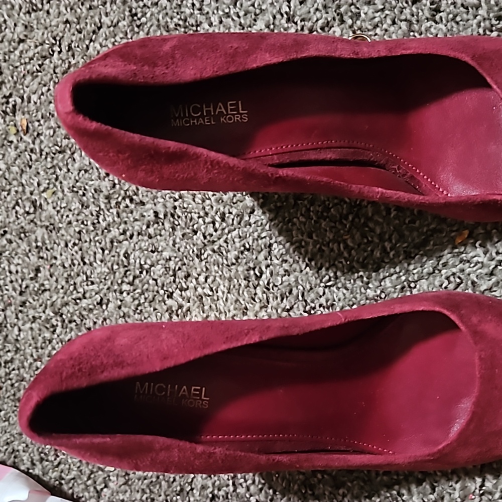 Michael kors suede size 8 shoes